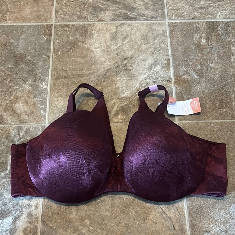 Cacique Lightly Lined Balconette Elegant Purple Lace Bra Size 44DD